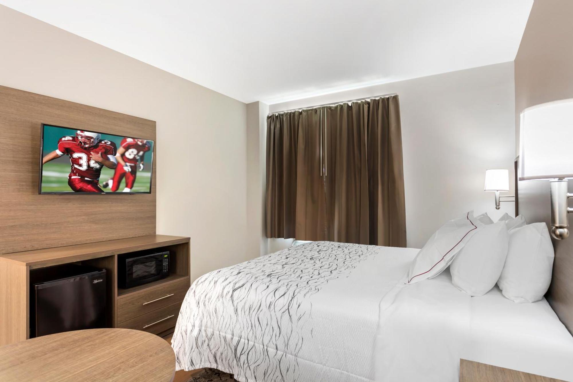 Red Roof Inn Plus Jamaica, Ny - Jfk Airport Нью-Йорк Экстерьер фото