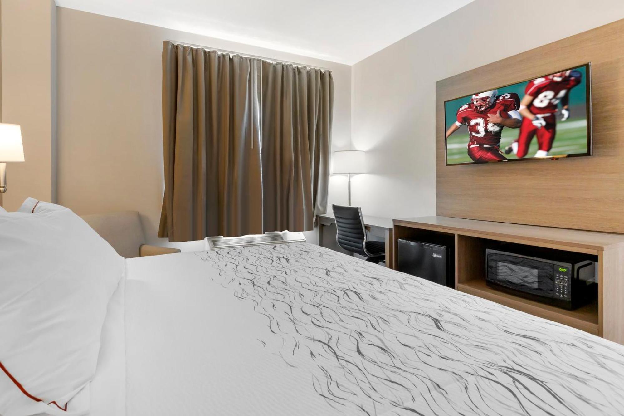 Red Roof Inn Plus Jamaica, Ny - Jfk Airport Нью-Йорк Экстерьер фото