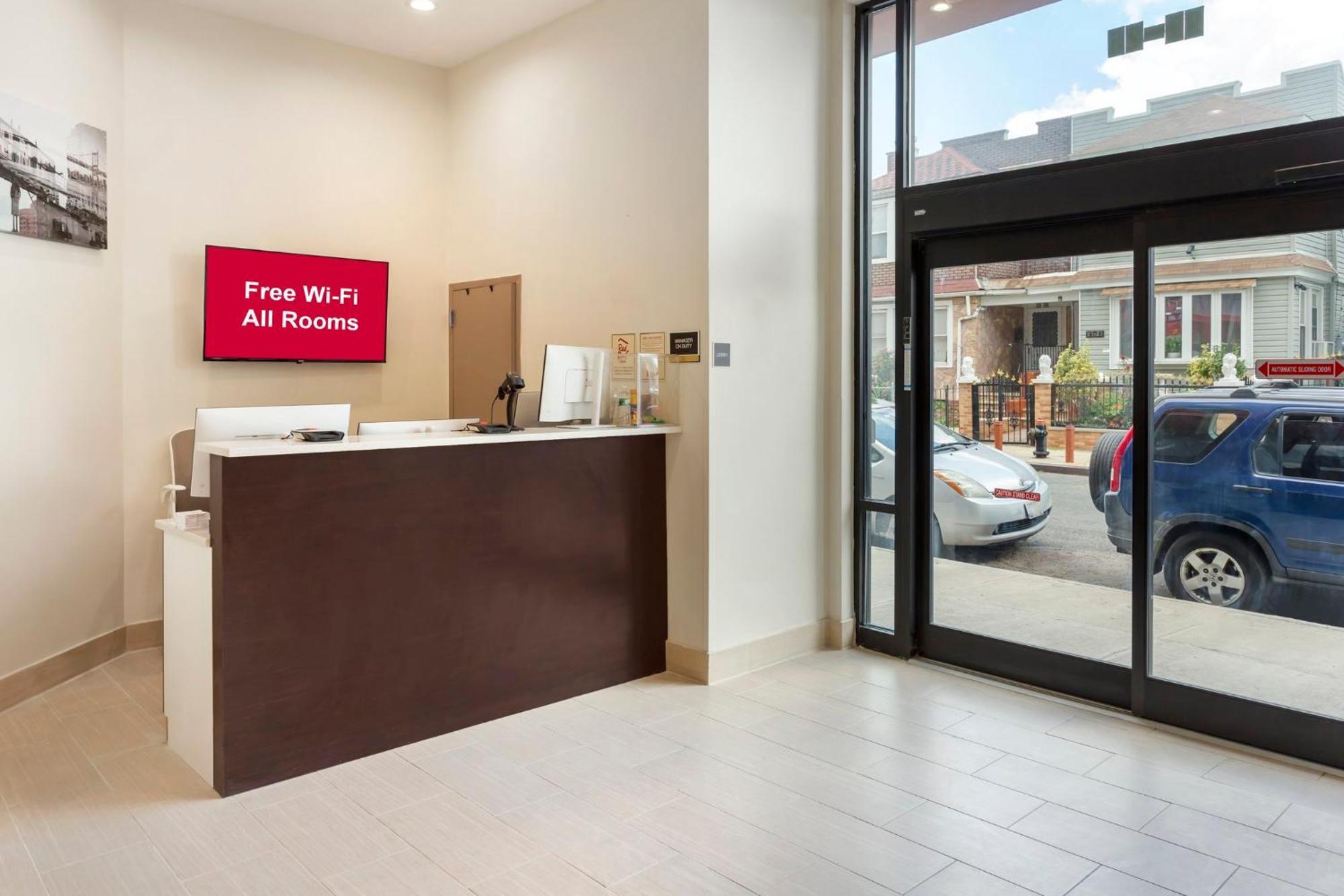 Red Roof Inn Plus Jamaica, Ny - Jfk Airport Нью-Йорк Экстерьер фото